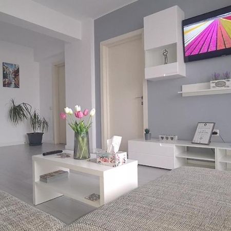 Stefania Sweet Apartament ออราแด ภายนอก รูปภาพ