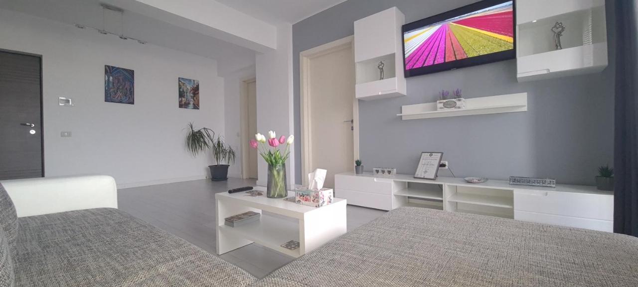 Stefania Sweet Apartament ออราแด ภายนอก รูปภาพ